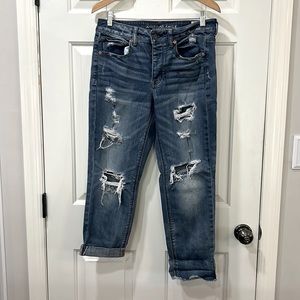 American Eagle Button Fly Stretch Tomgirl Distressed Jeans Size 8